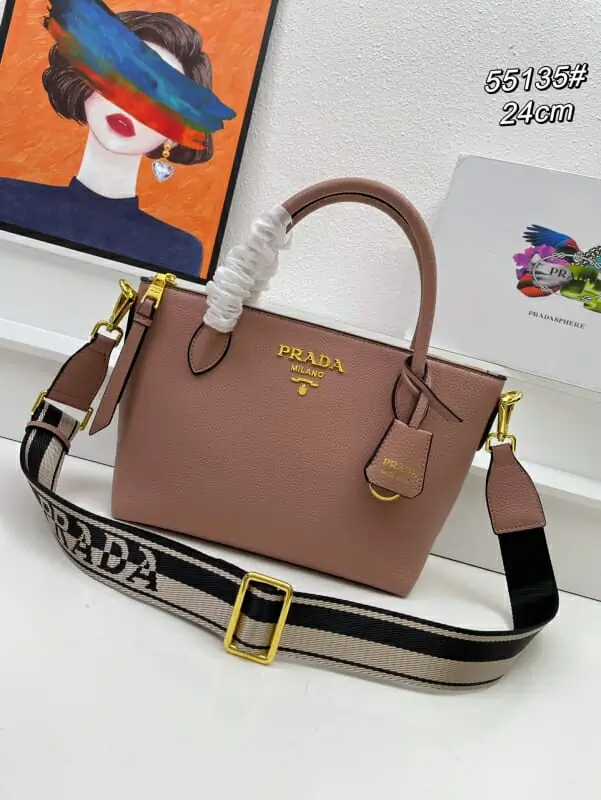 prada aaa qualite sac a main  pour femme s_117a1302